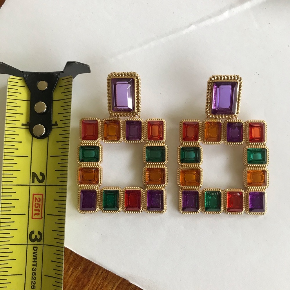 Gold statement earrings - Picture 8 of 8